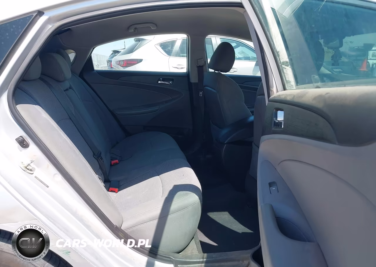 2014 Hyundai Sonata Gls VIN:5NPEB4AC1EH825569 - 8