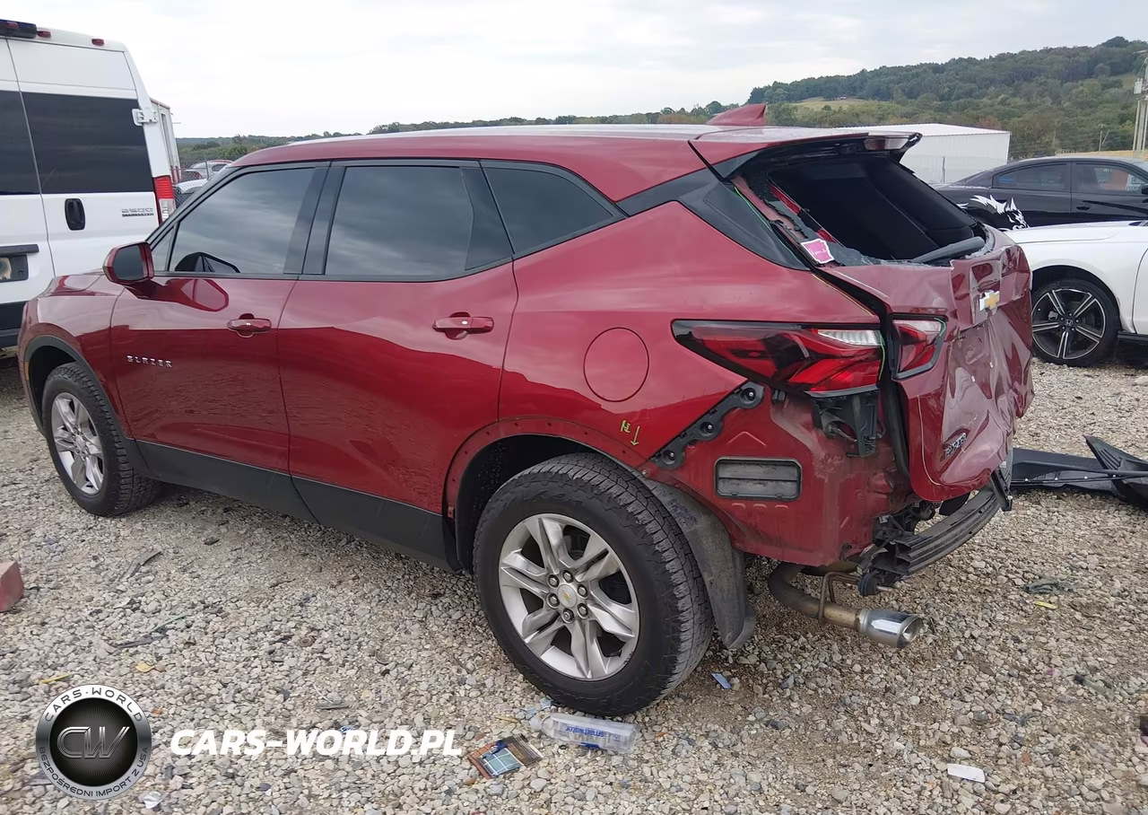 2019 Chevrolet Blazer VIN:3GNKBBRA4KS698884 - 3