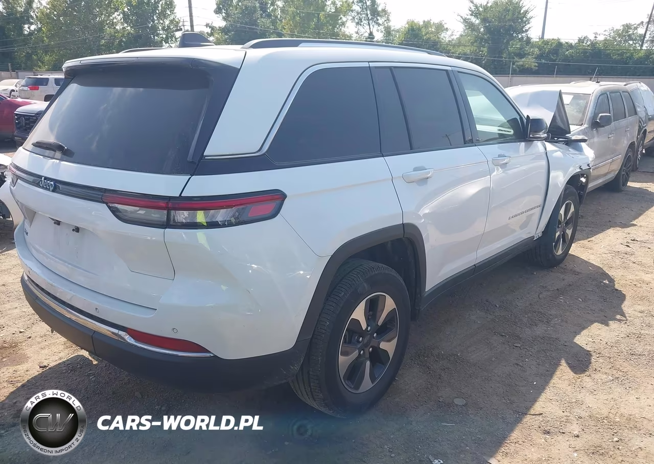 2023 Jeep Grand Cherokee 4Xe VIN:1C4RJYB62PC623715 - 4