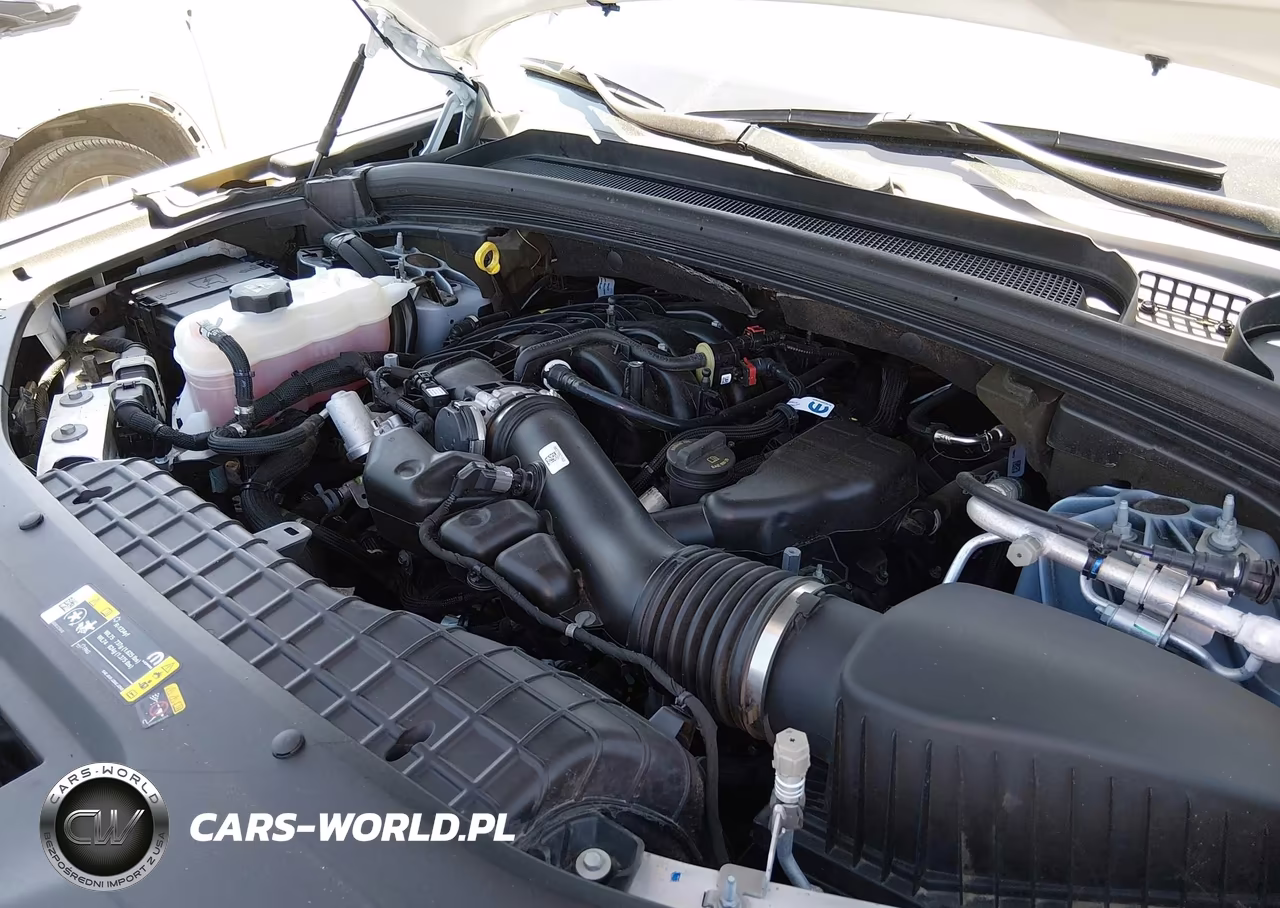 2023 Jeep Grand Cherokee L Laredo 4X2 VIN:1C4RJJAG2P8901582 - 10