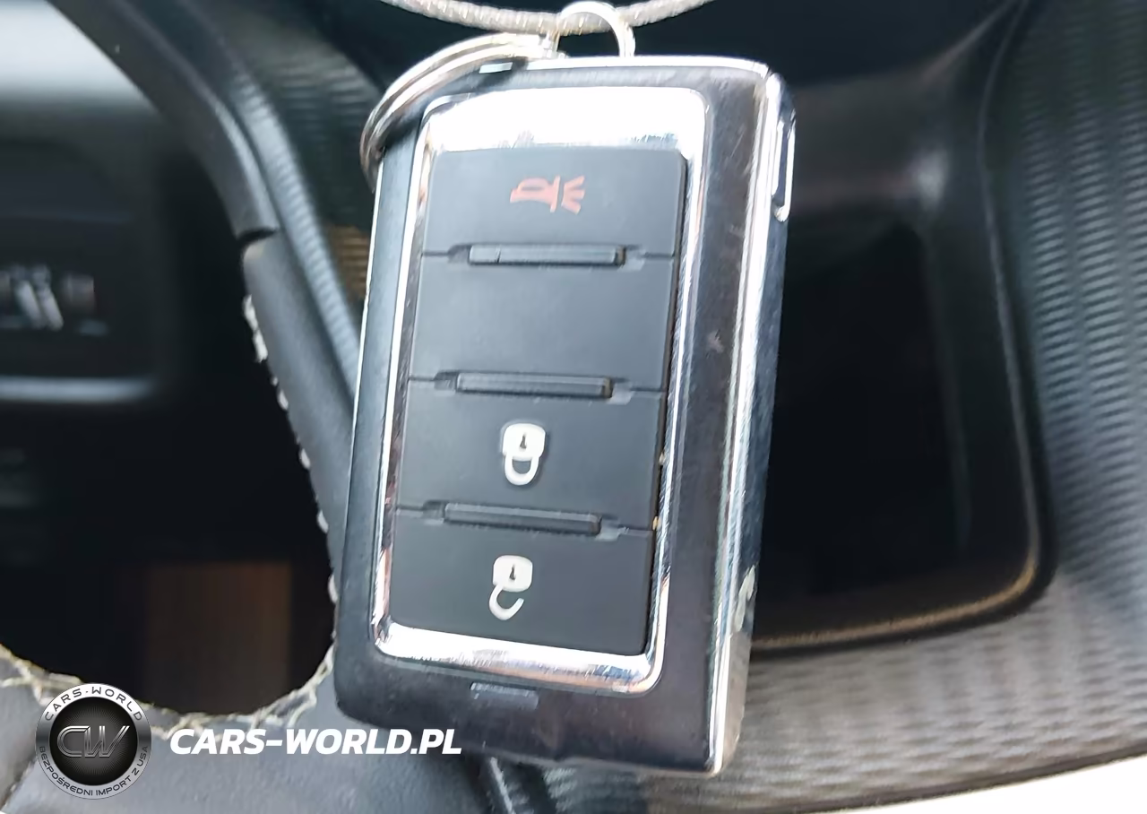 2023 Jeep Grand Cherokee L Laredo 4X2 VIN:1C4RJJAG2P8901582 - 11