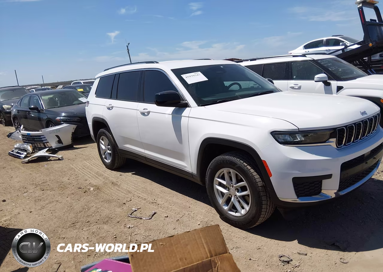 2023 Jeep Grand Cherokee L Laredo 4X2 VIN:1C4RJJAG2P8901582 - 13