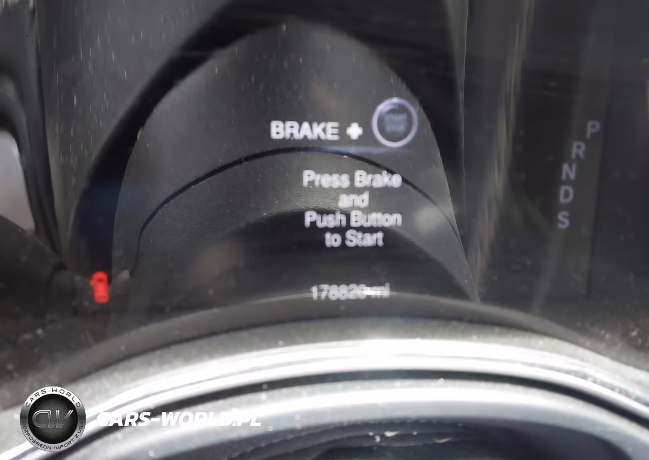 2015 Jeep Grand Cherokee Overland VIN:1C4RJFCG7FC733119 - 7