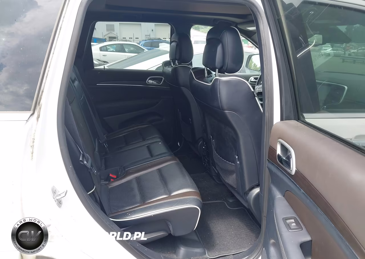 2015 Jeep Grand Cherokee Overland VIN:1C4RJFCG7FC733119 - 8