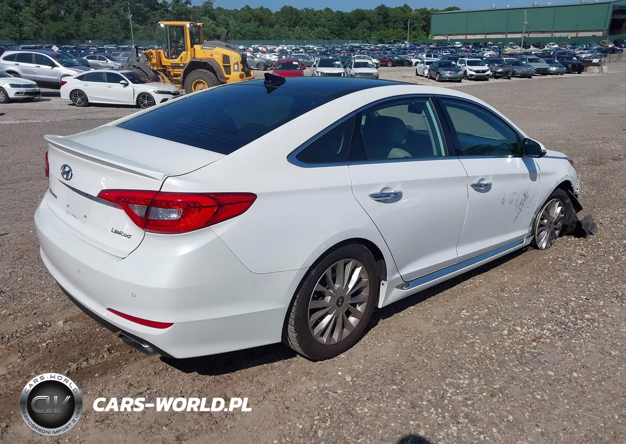 2015 Hyundai Sonata Limited VIN:5NPE34AF9FH054061 - 4