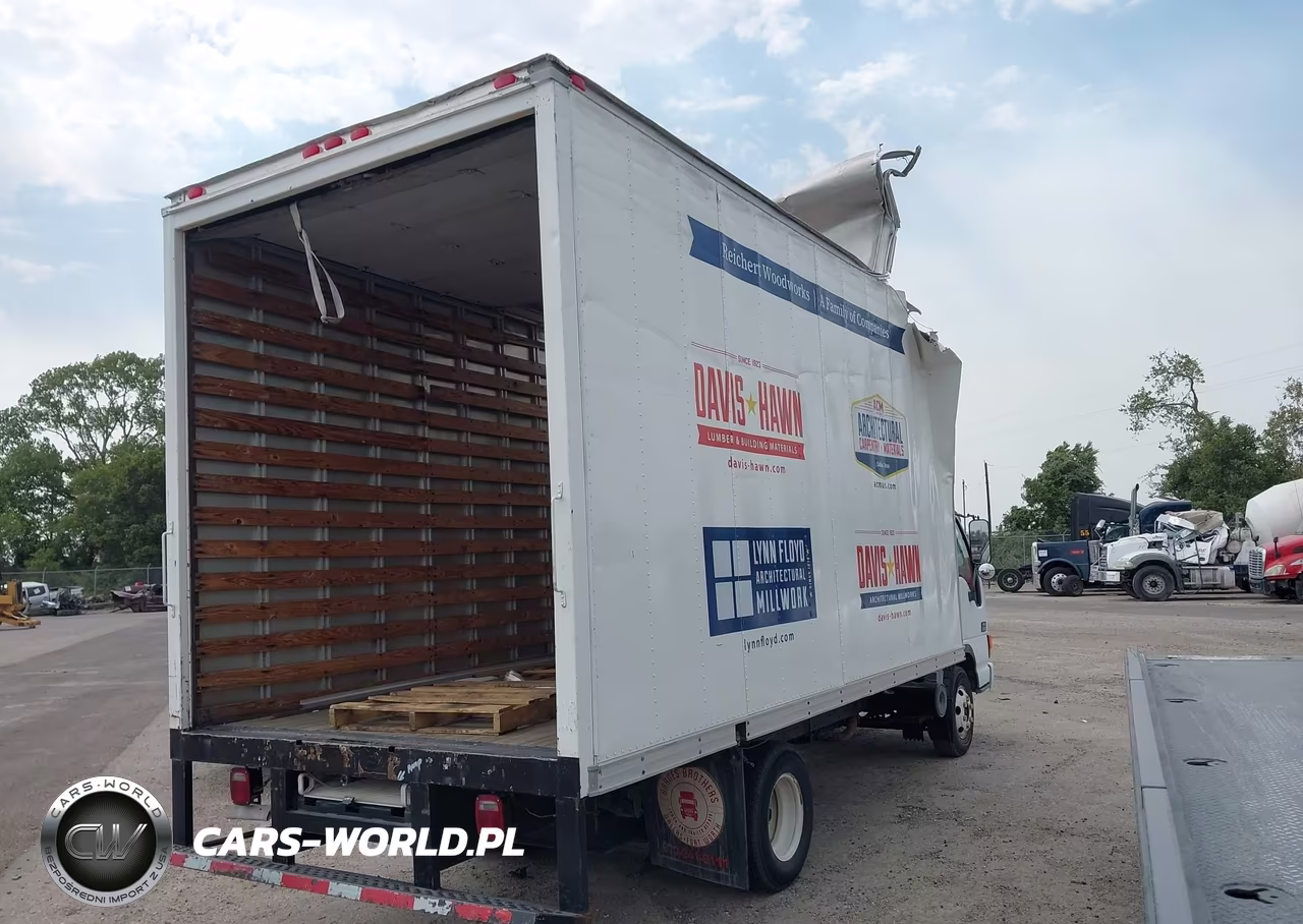 1999 Chevrolet Tilt Master W35042 VIN:4KBB4B1RXXJ002823 - 4