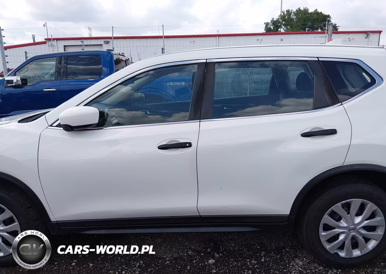 2017 Nissan Rogue S VIN:KNMAT2MV3HP576603 - 15