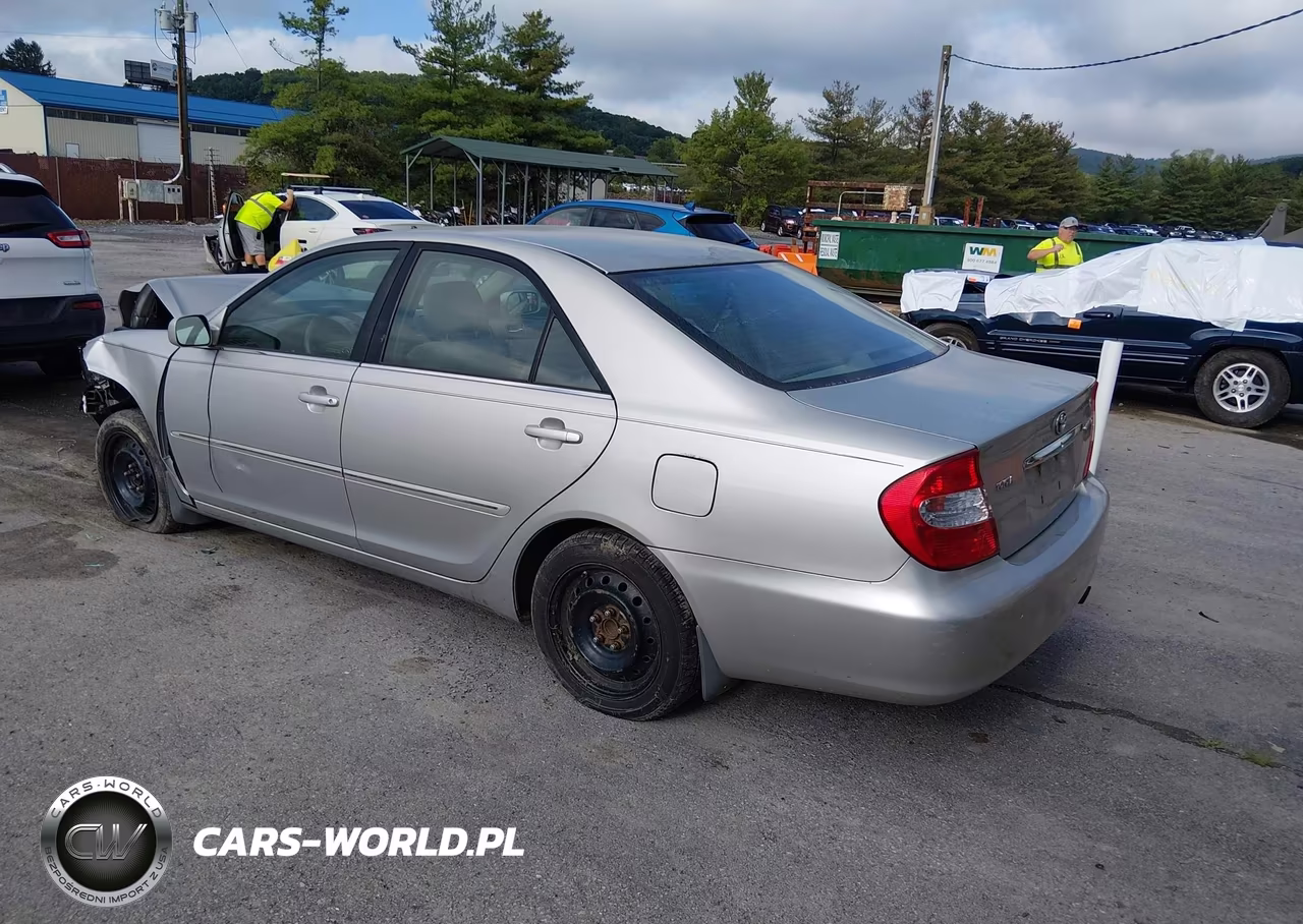 2004 Toyota Camry Xle VIN:4T1BE32K34U841668 - 3