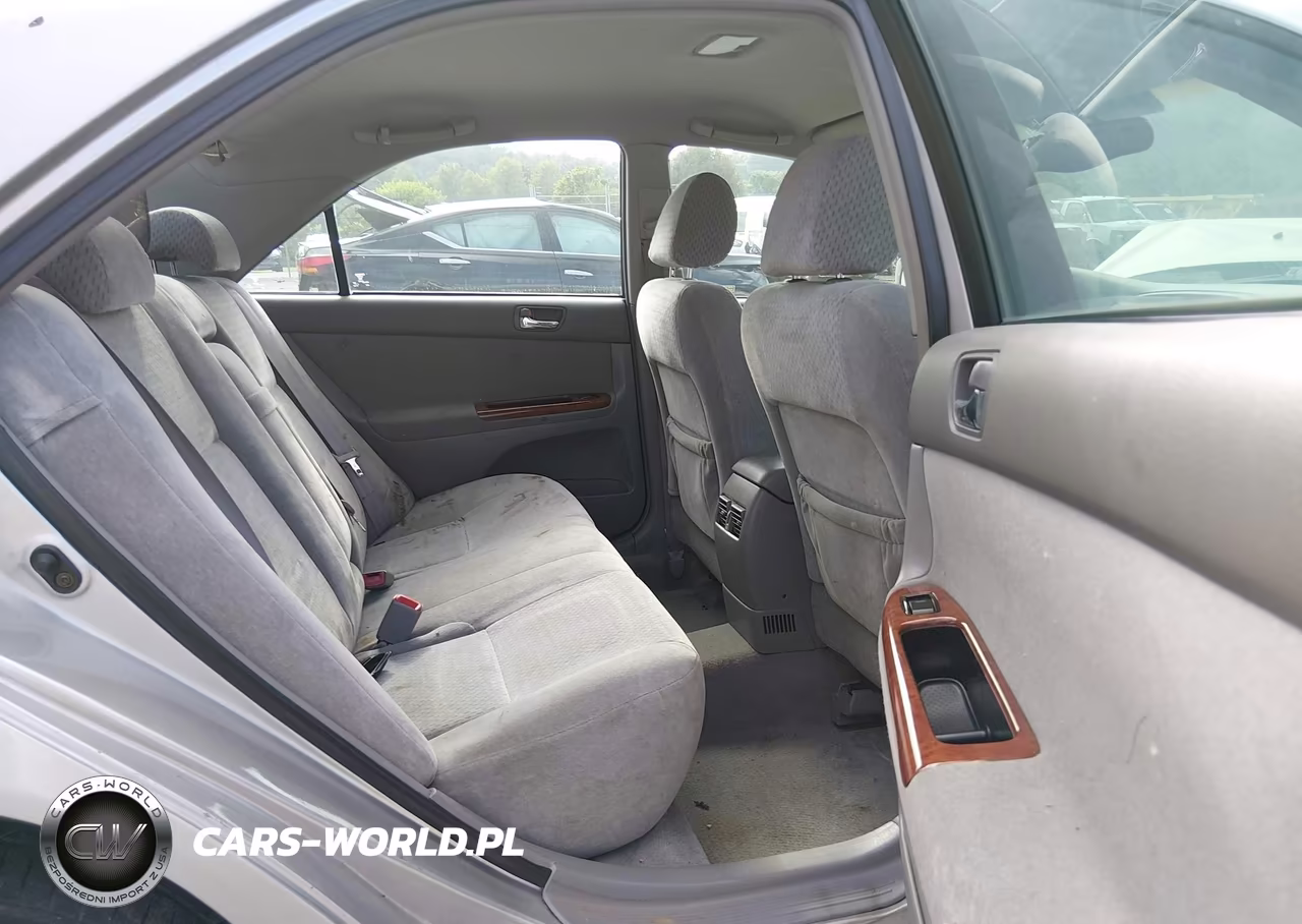 2004 Toyota Camry Xle VIN:4T1BE32K34U841668 - 8