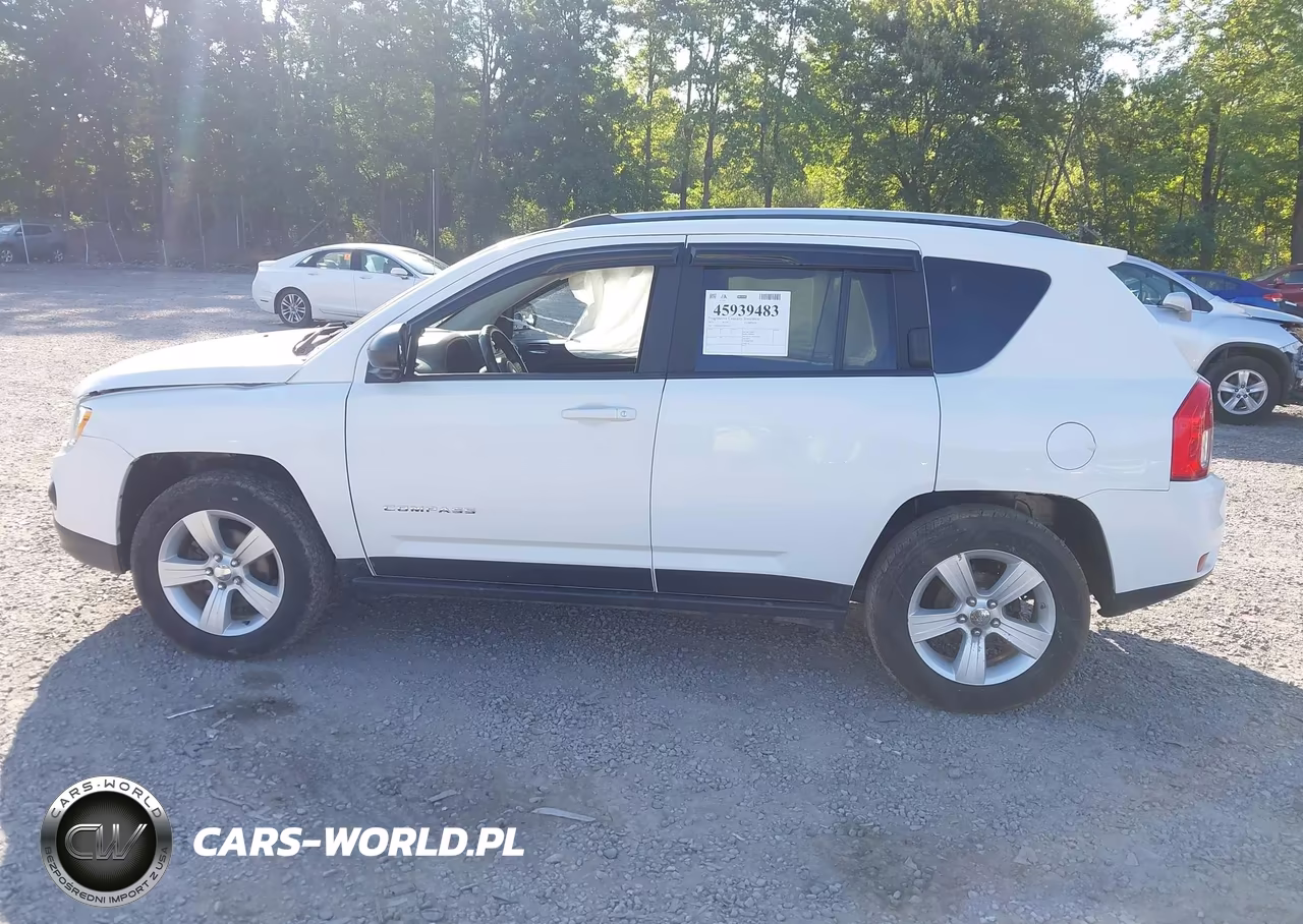 2013 Jeep Compass Latitude VIN:1C4NJDEB5DD207812 - 14