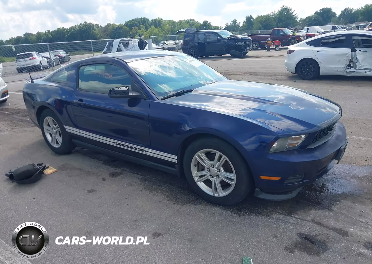 2011 Ford Mustang V6