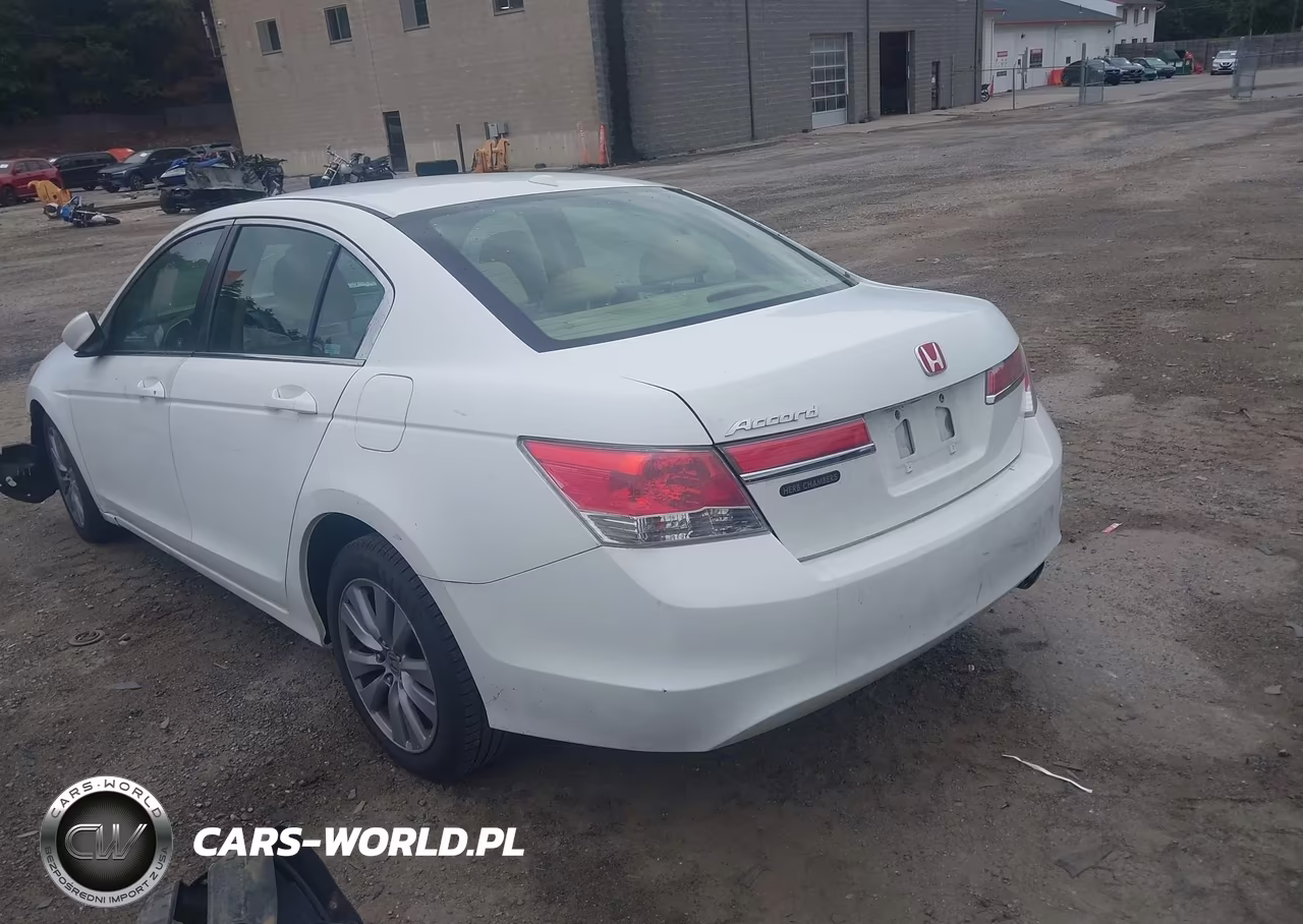 2011 Honda Accord 2.4 Ex-L VIN:1HGCP2F81BA066833 - 3