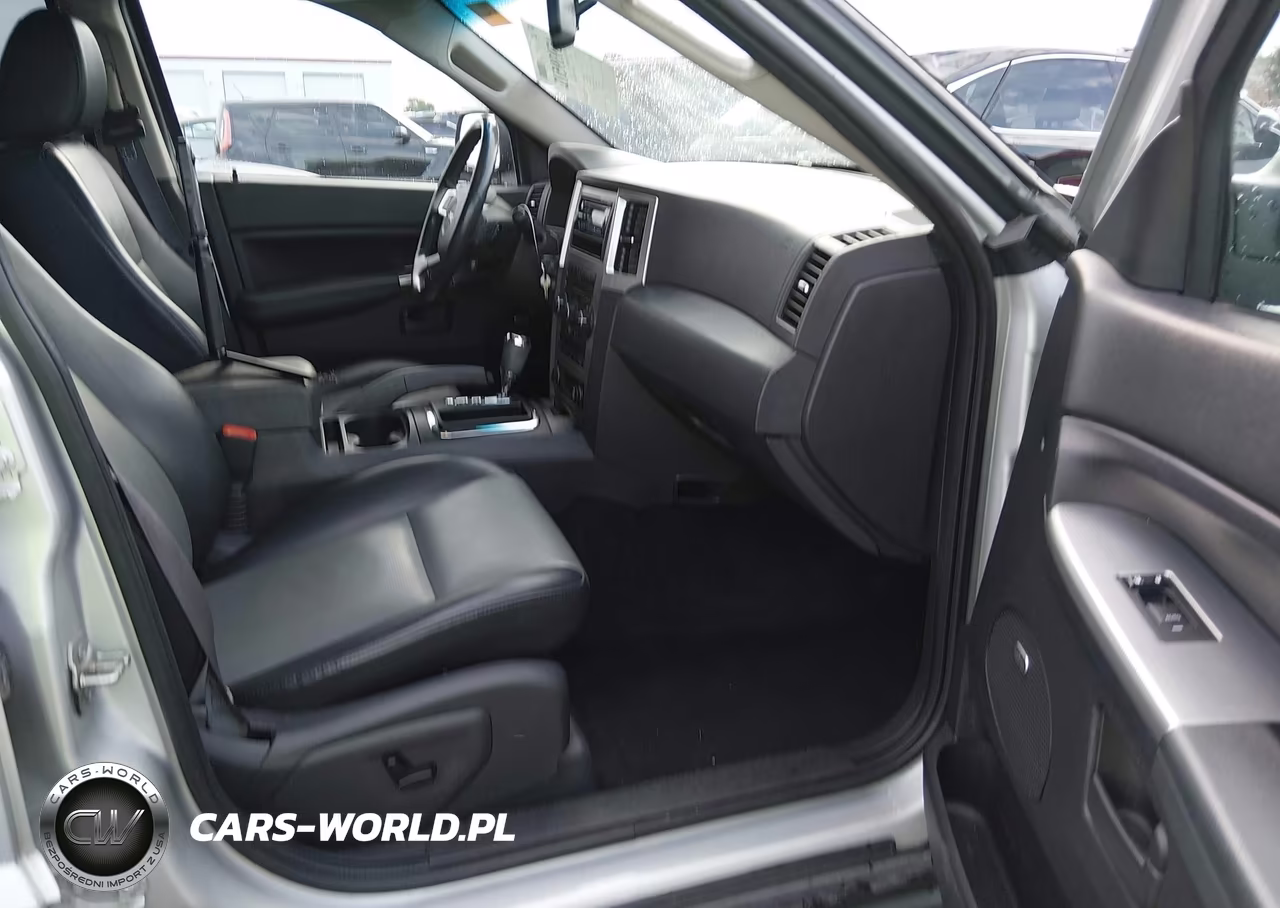 2008 Jeep Grand Cherokee Laredo VIN:1J8GR48K58C171282 - 5