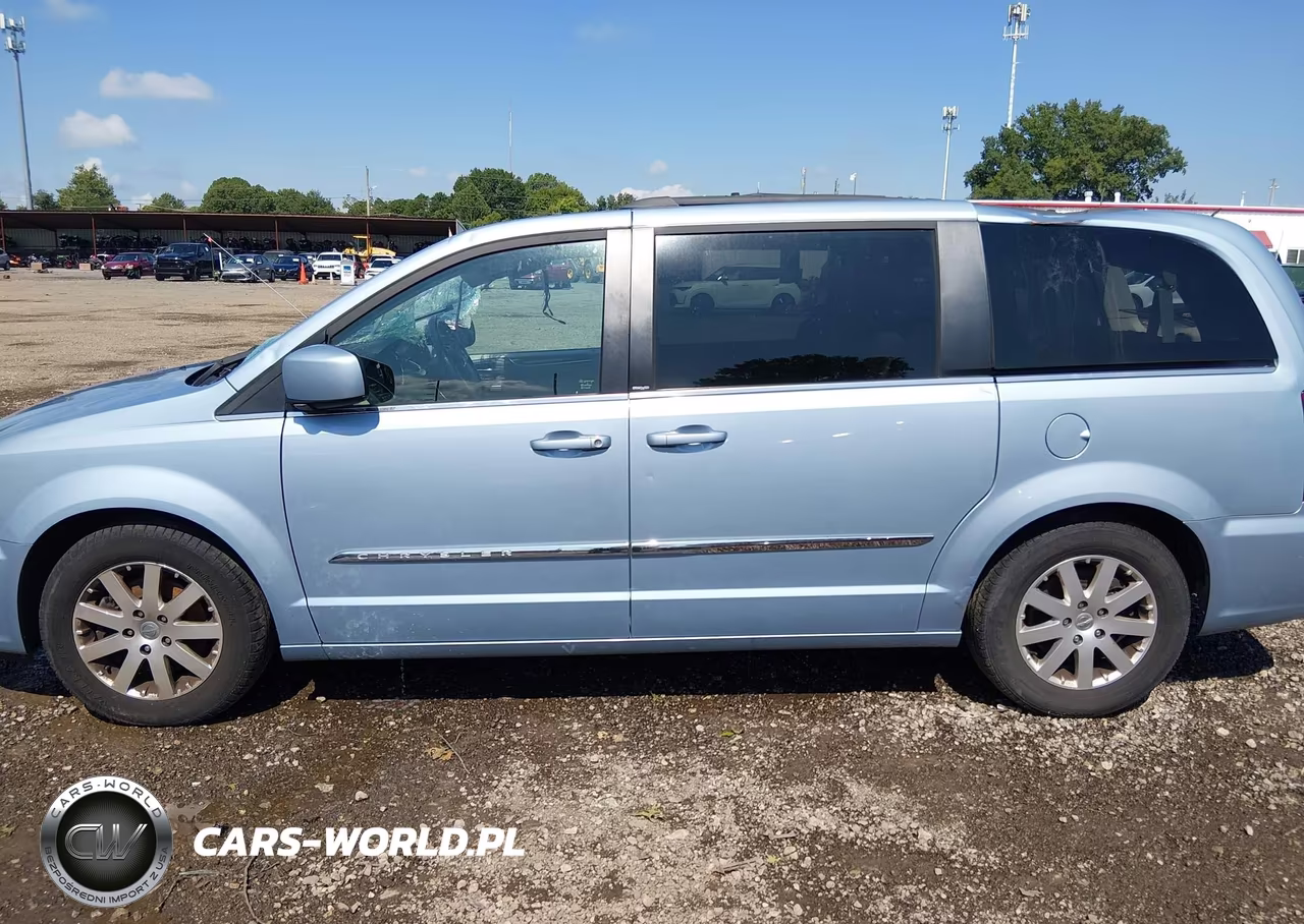 2013 Chrysler Town & Country Touring VIN:2C4RC1BG2DR573735 - 14