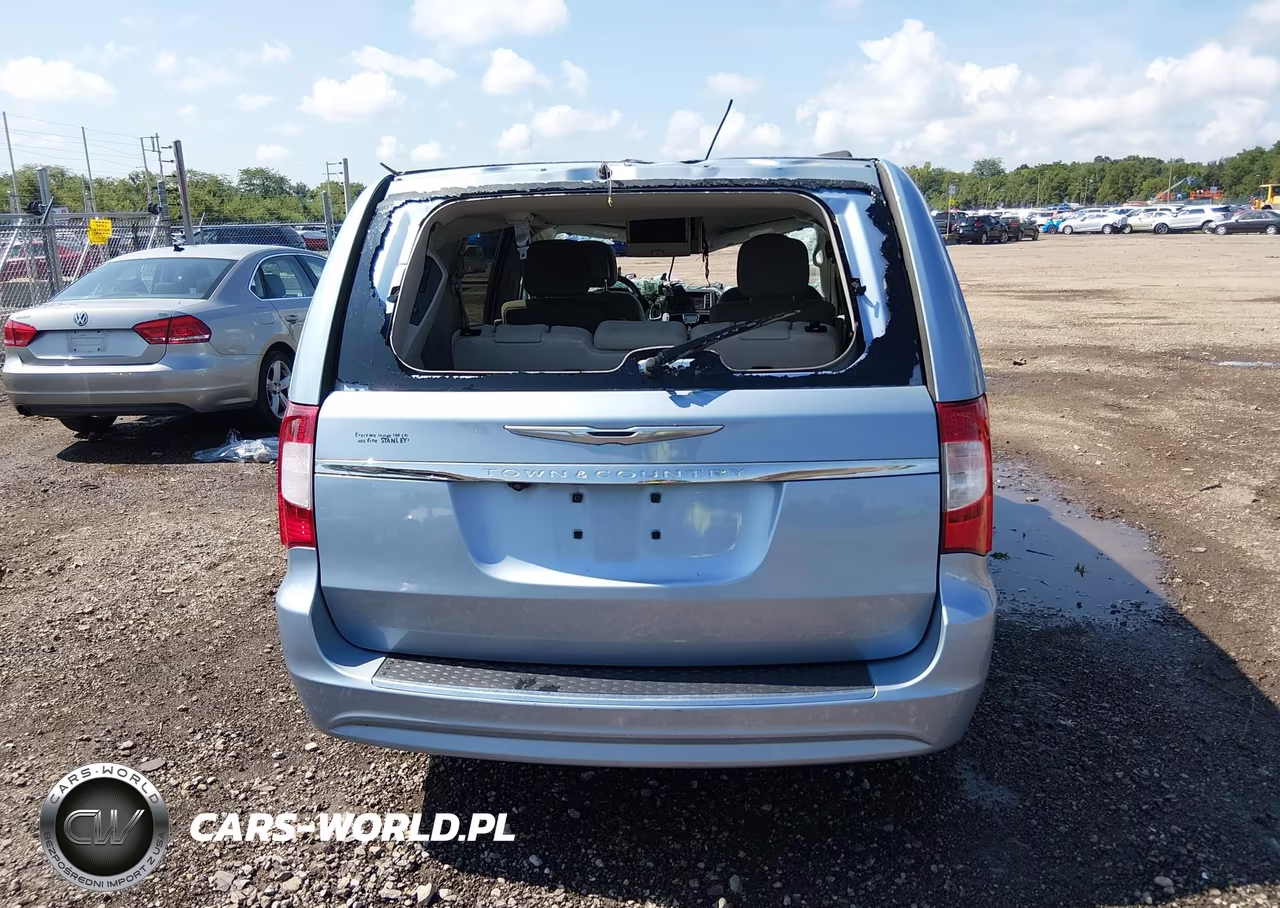 2013 Chrysler Town & Country Touring VIN:2C4RC1BG2DR573735 - 16