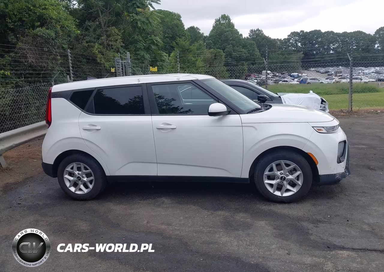 2020 Kia Soul S VIN:KNDJ23AU2L7007125 - 14