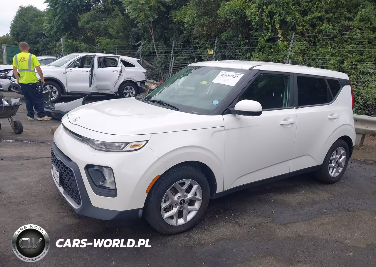 2020 Kia Soul S VIN:KNDJ23AU2L7007125 - 15