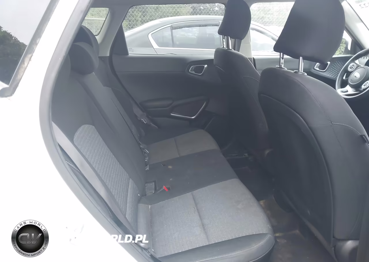 2020 Kia Soul S VIN:KNDJ23AU2L7007125 - 8