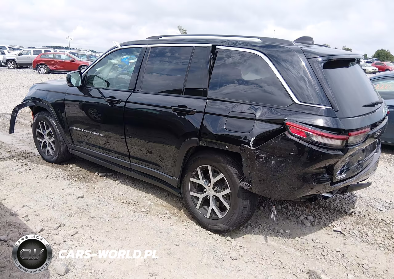 2024 Jeep Grand Cherokee Limited 4X4 VIN:1C4RJHBG2RC705018 - 3