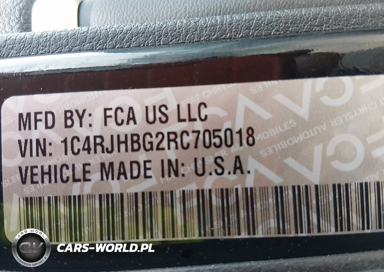 2024 Jeep Grand Cherokee Limited 4X4 VIN:1C4RJHBG2RC705018 - 9