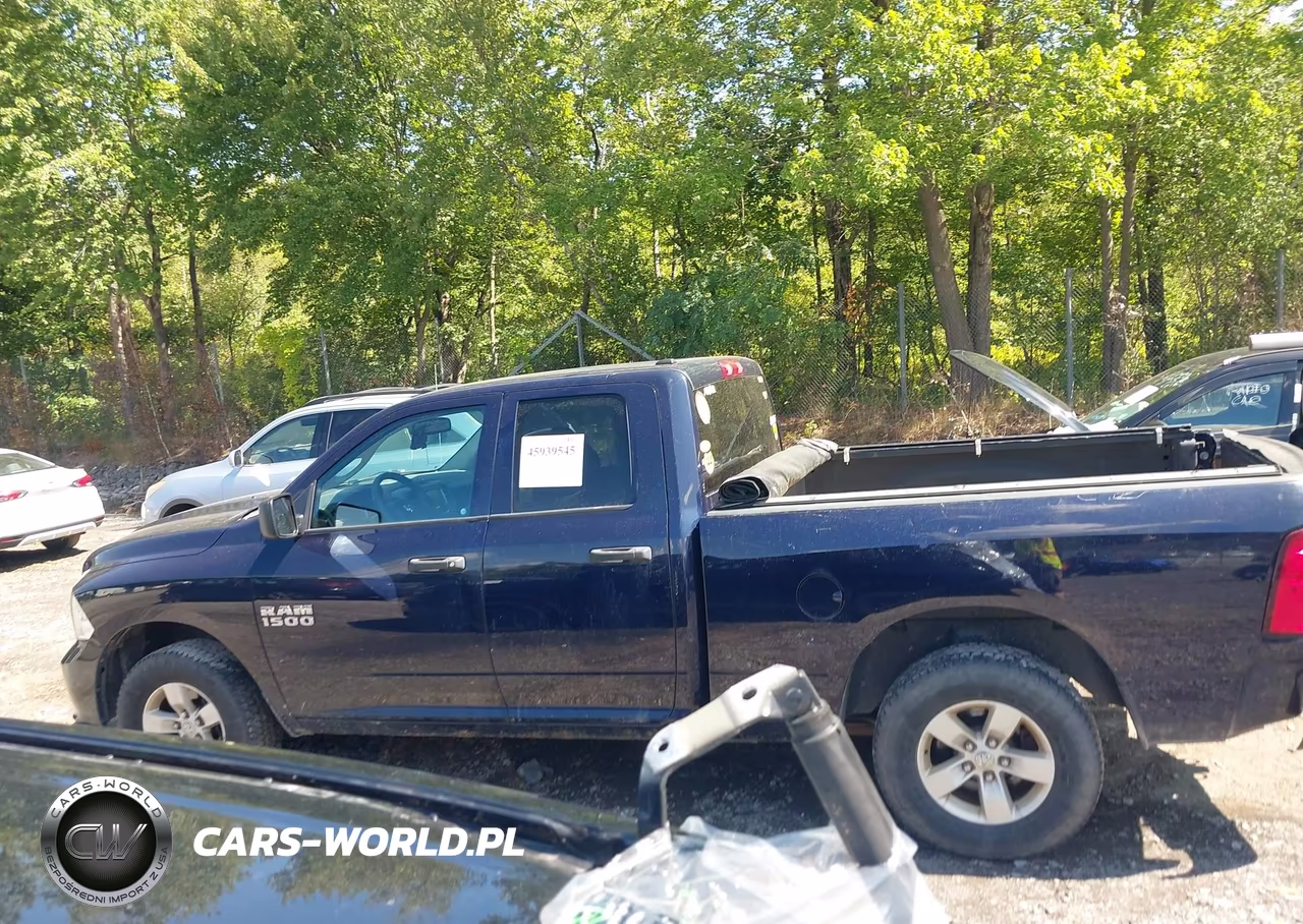 2018 Ram 1500 Express 4X4 6'4 Box VIN:1C6RR7FG5JS148698 - 14