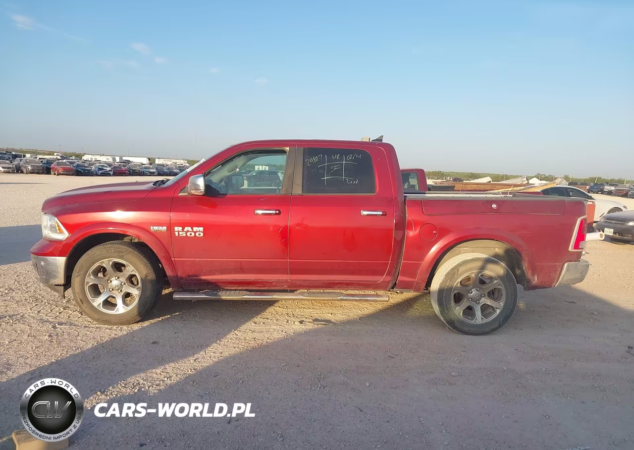2015 Ram 1500 Laramie VIN:1C6RR7NT4FS711214 - 14