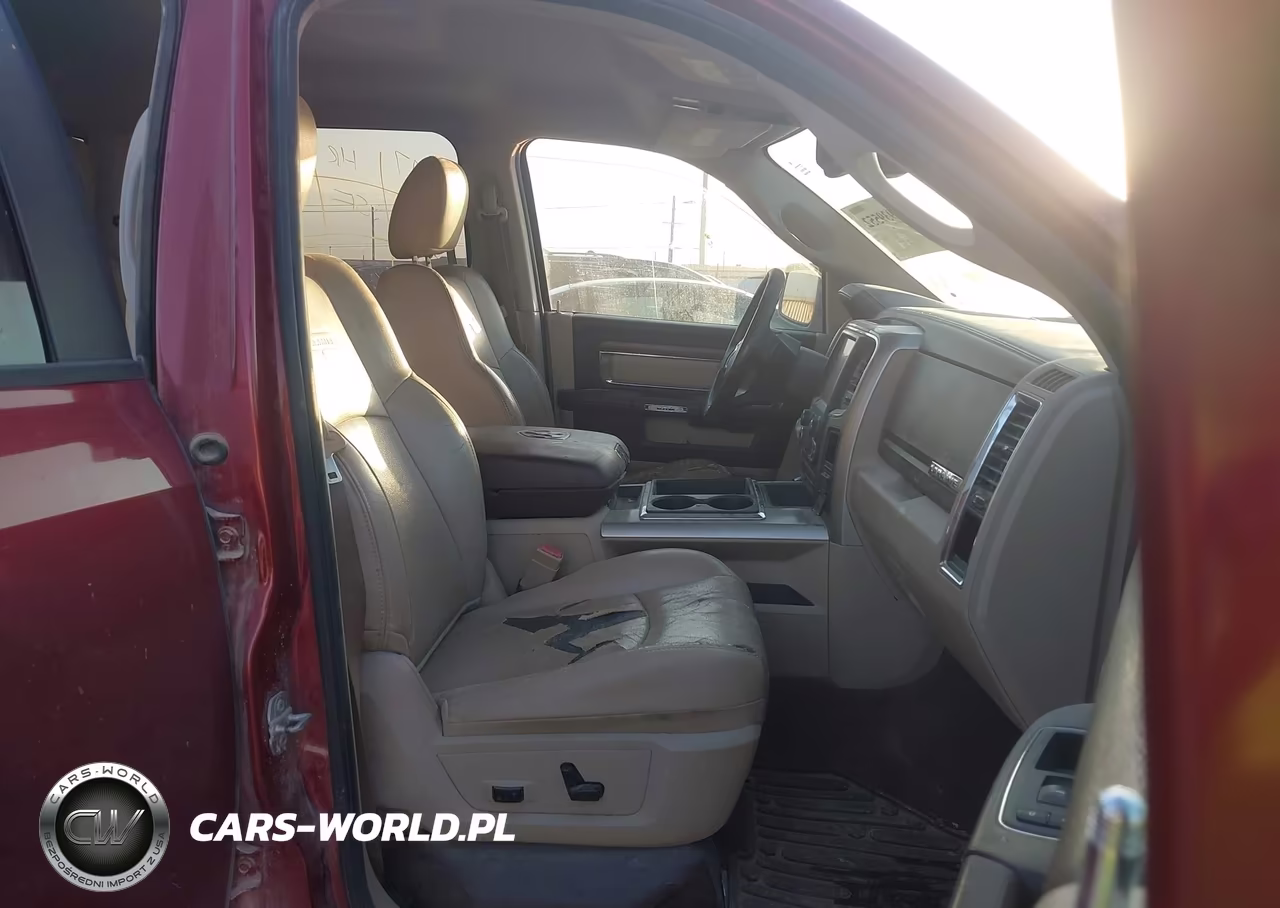 2015 Ram 1500 Laramie VIN:1C6RR7NT4FS711214 - 5