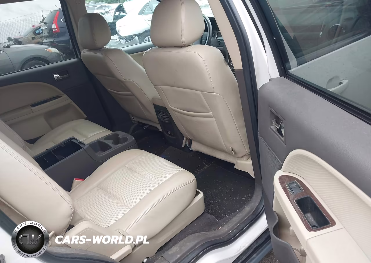 2009 Ford Taurus X Eddie Bauer VIN:1FMDK08W49GA01205 - 8