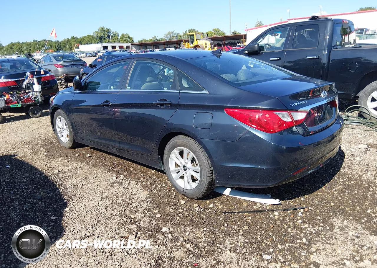 2012 Hyundai Sonata Gls VIN:5NPEB4AC3CH335034 - 3