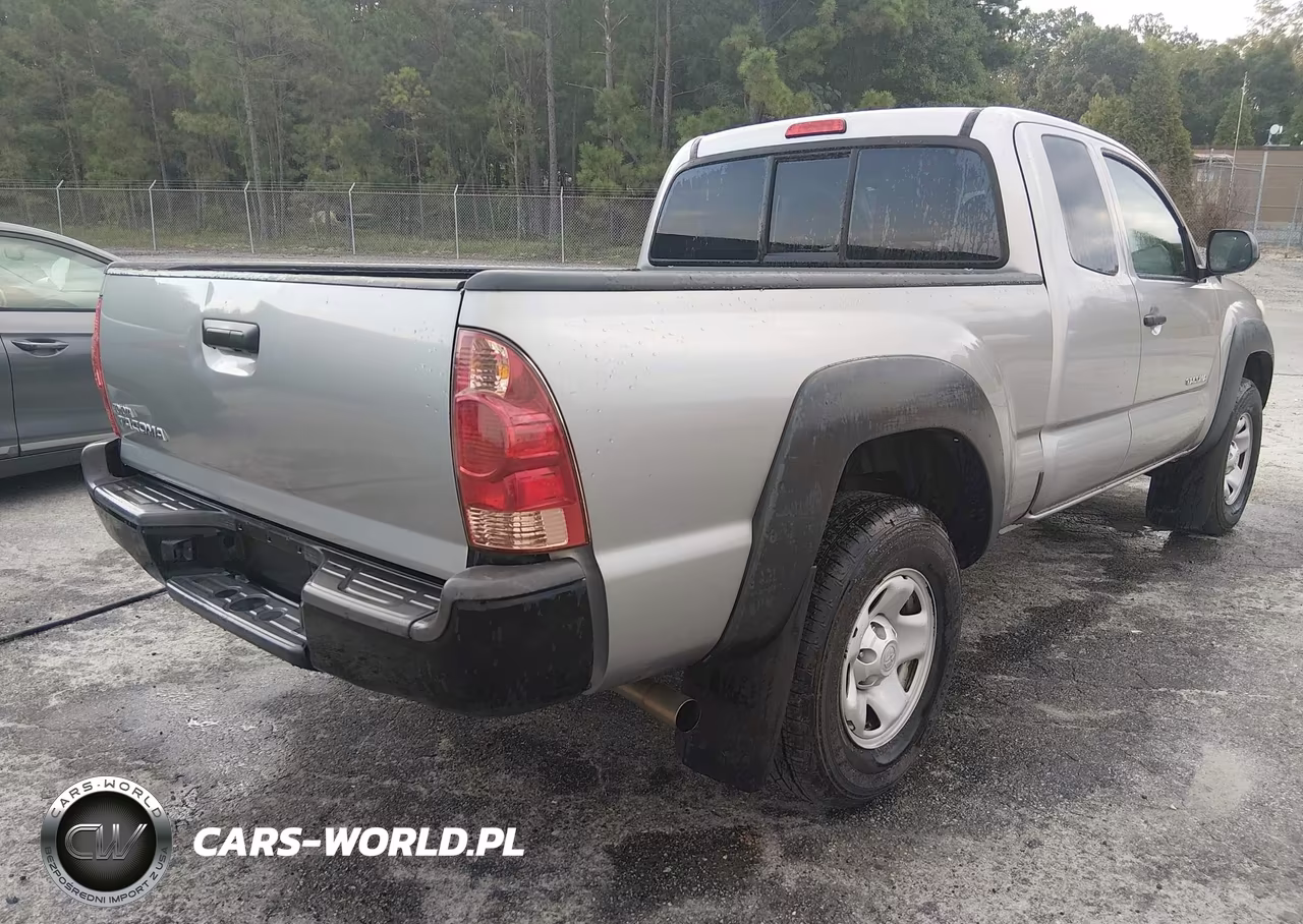 2014 Toyota Tacoma VIN:5TFUX4EN0EX029165 - 4