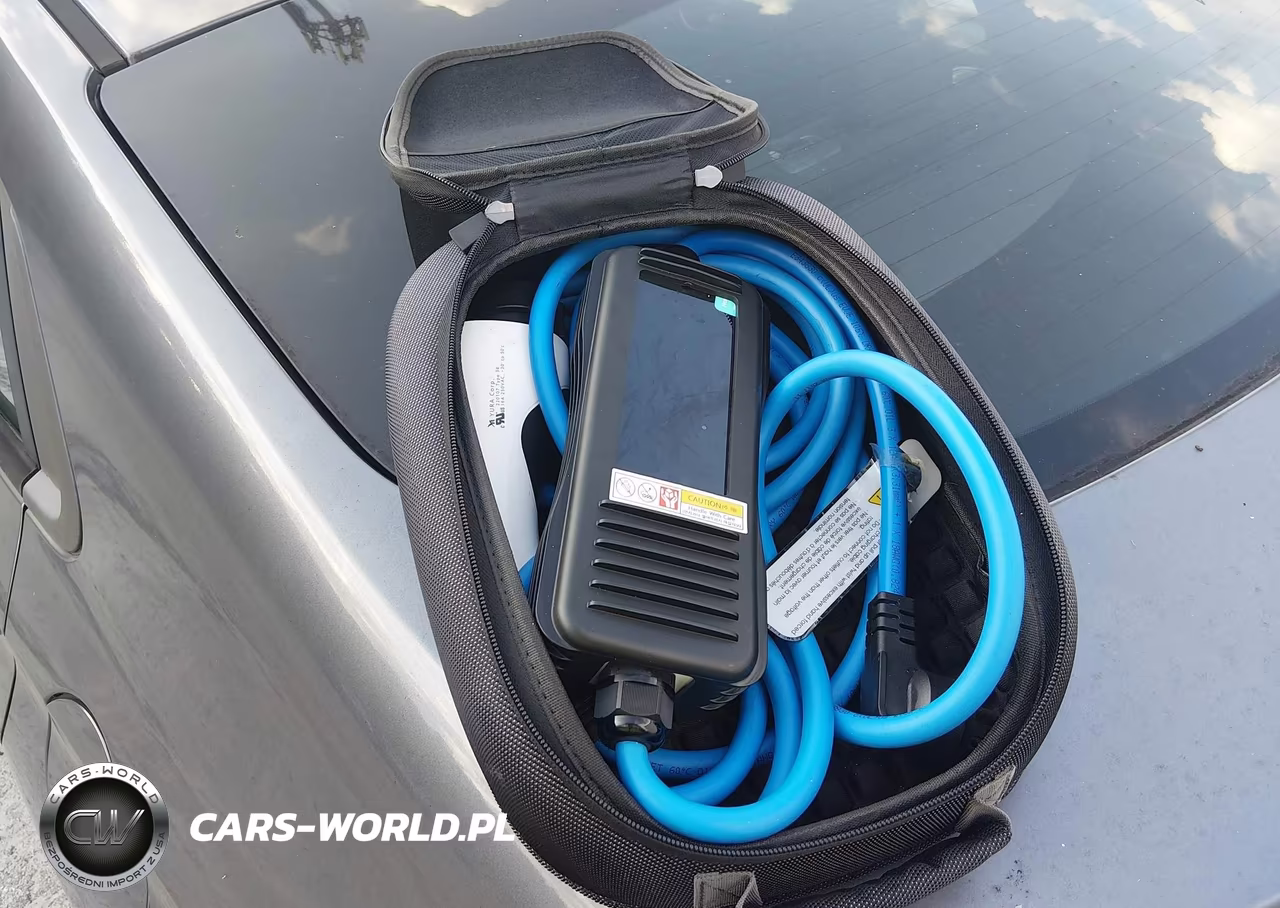 2019 Hyundai Ioniq Plug-In Hybrid VIN:KMHC65LD8KU156558 - 12