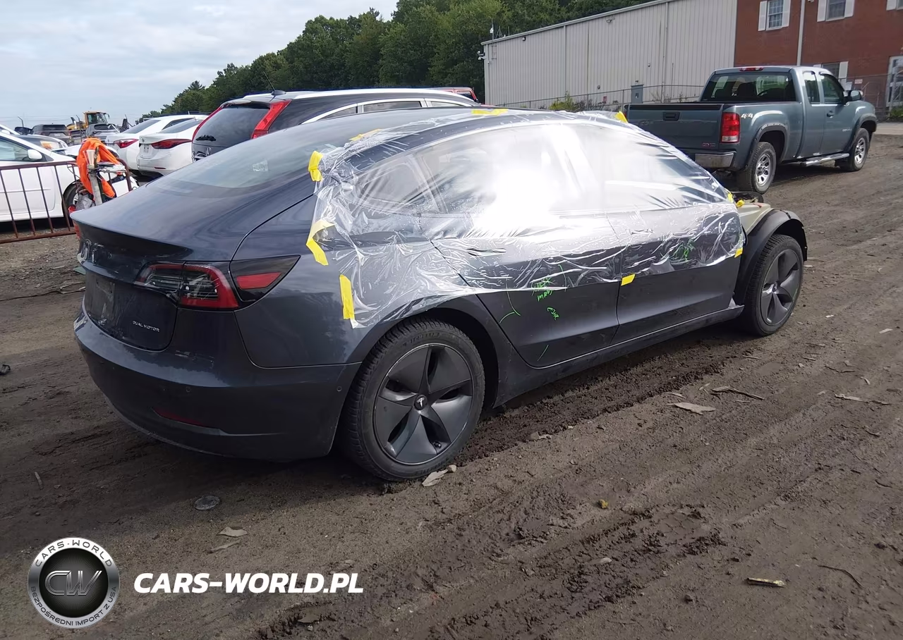 2020 Tesla Model 3 Long Range Dual Motor All-Wheel Drive VIN:5YJ3E1EB0LF663945 - 4