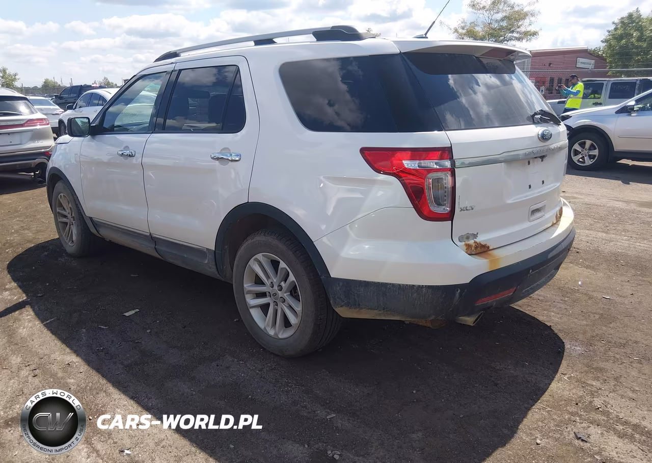 2011 Ford Explorer Xlt VIN:1FMHK7D88BGA76173 - 3
