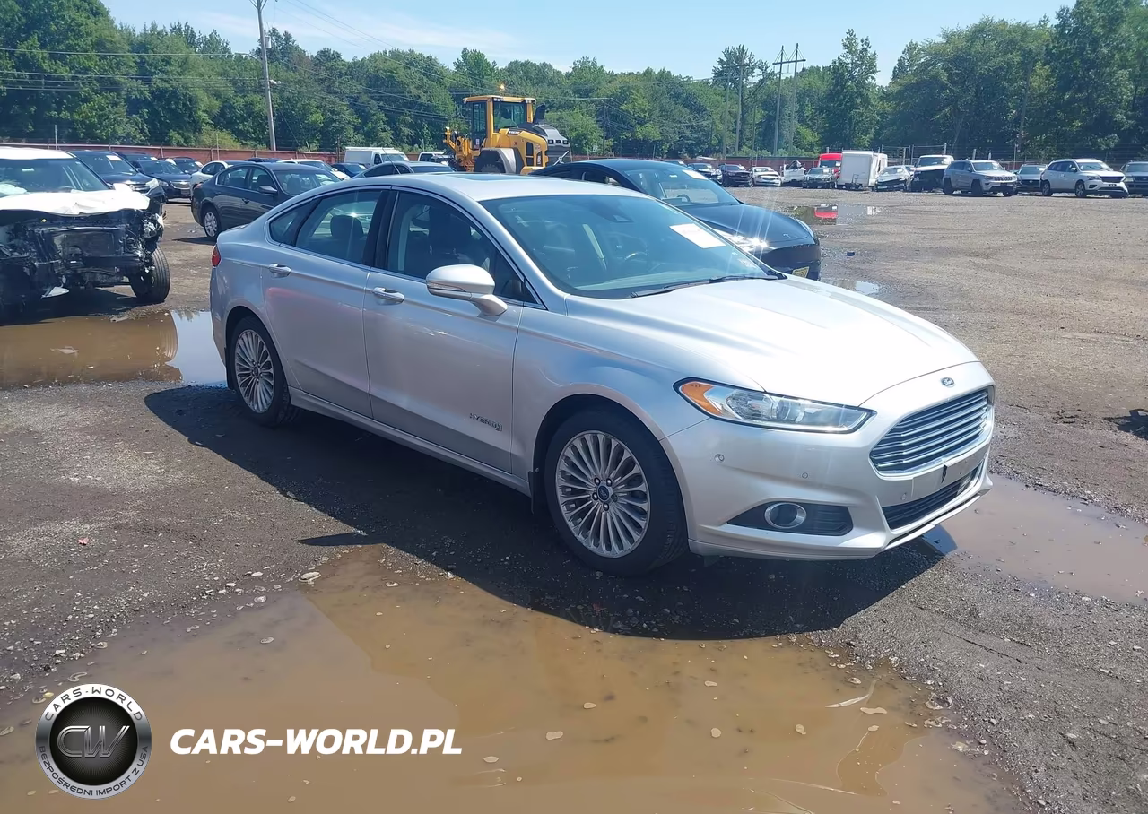 2014 Ford Fusion Hybrid Titanium – zdjęcie 1 z 12