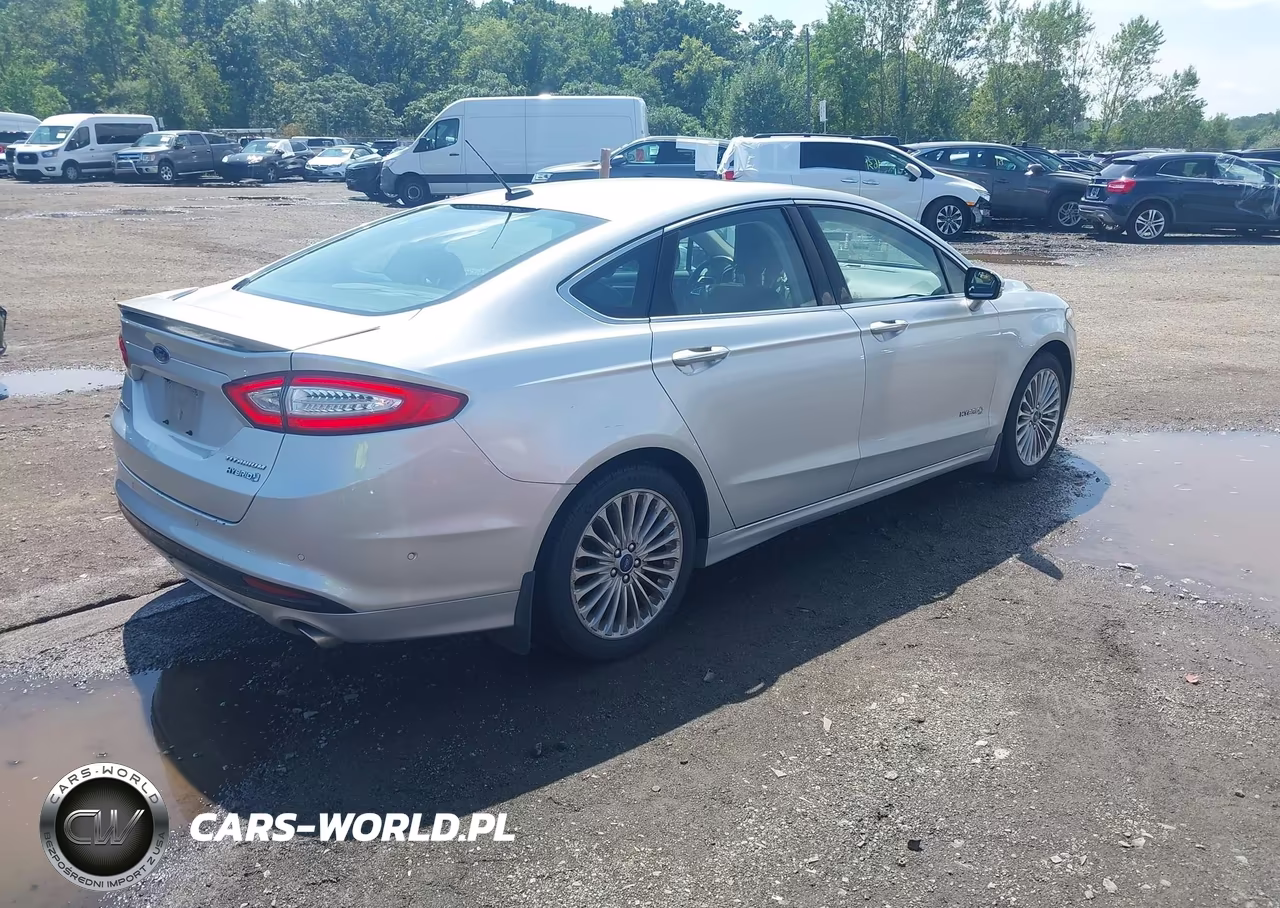 2014 Ford Fusion Hybrid Titanium VIN:3FA6P0RU9ER161326 - 4