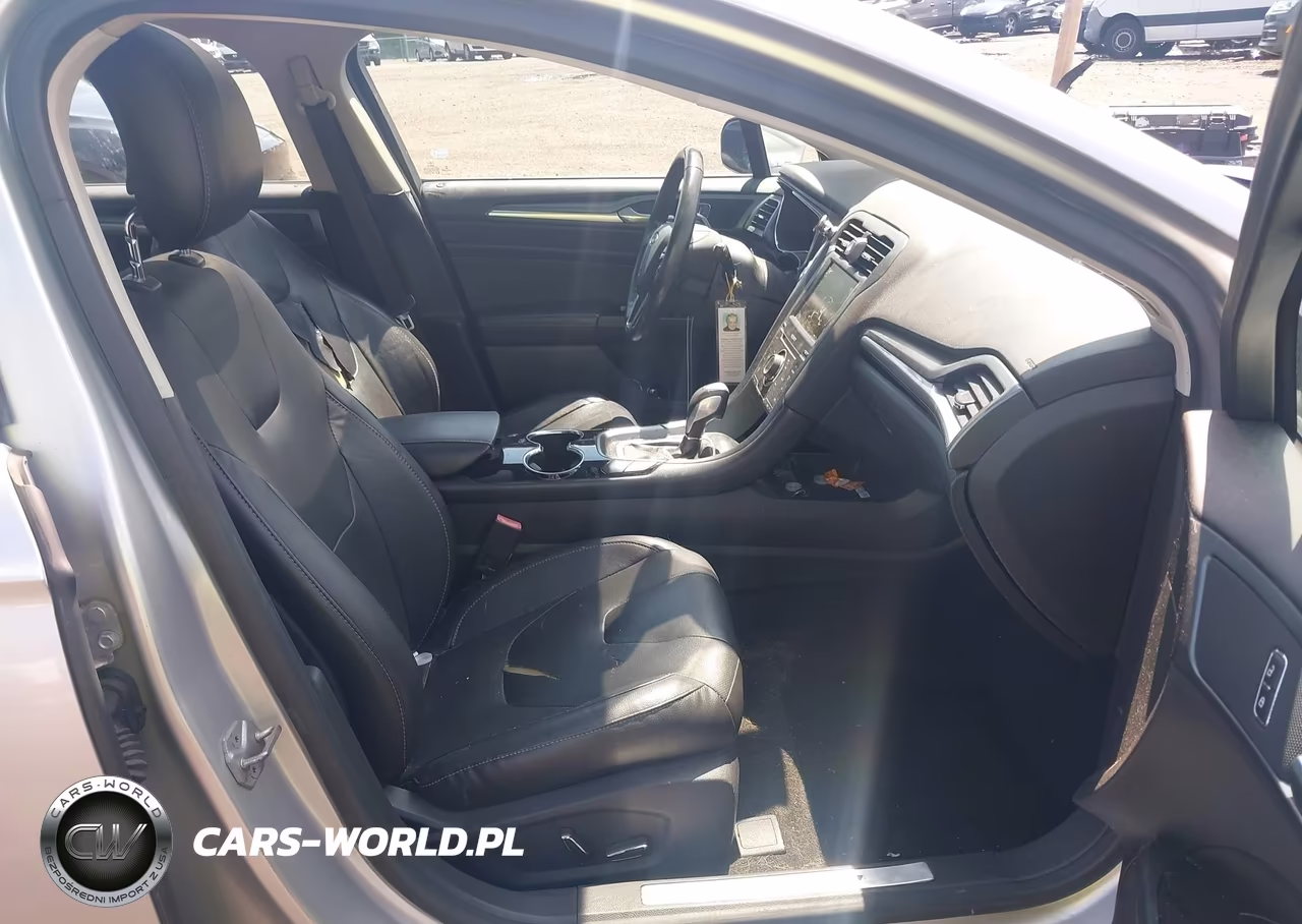 2014 Ford Fusion Hybrid Titanium VIN:3FA6P0RU9ER161326 - 5