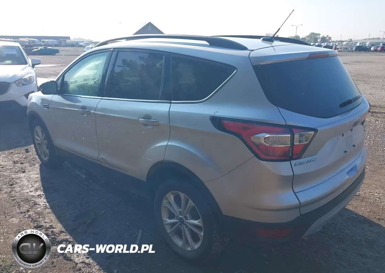 2018 Ford Escape Se VIN:1FMCU0GD1JUA81915 - 3