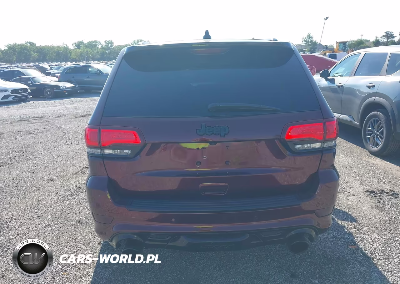 2017 Jeep Grand Cherokee Srt VIN:1C4RJFDJ7HC815915 - 16
