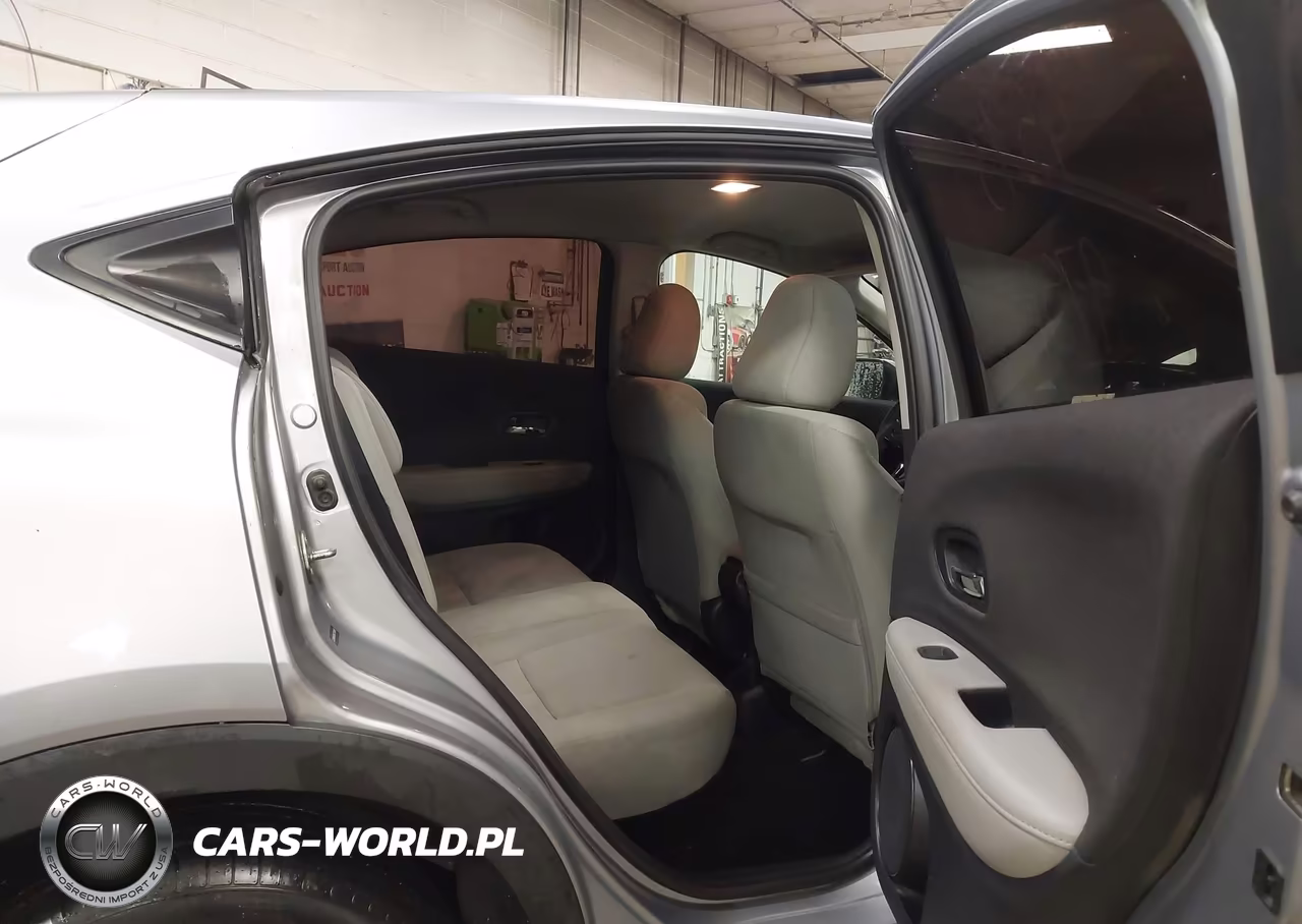 2019 Honda Hr-V Lx VIN:3CZRU6H38KG716845 - 8