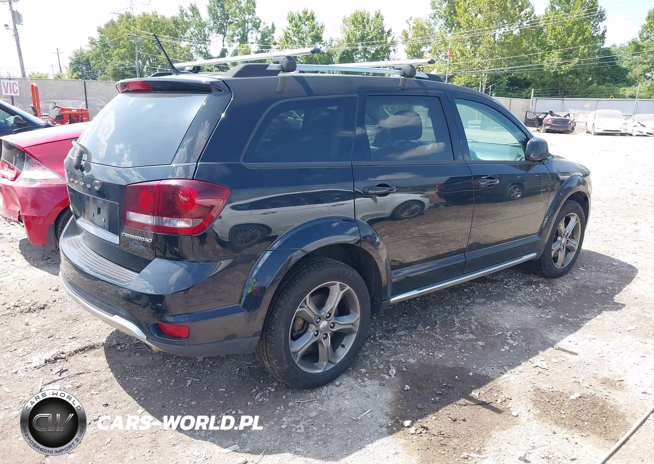 2017 Dodge Journey Crossroad Plus Awd VIN:3C4PDDGG0HT706297 - 4