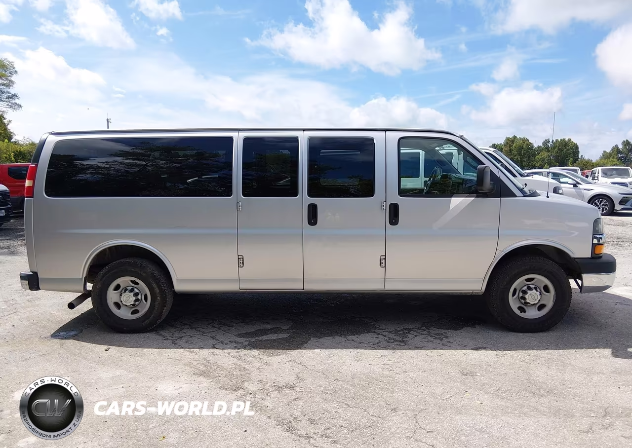 2016 Chevrolet Express 3500 Ls VIN:1GAZGNFF9G1253908 - 18