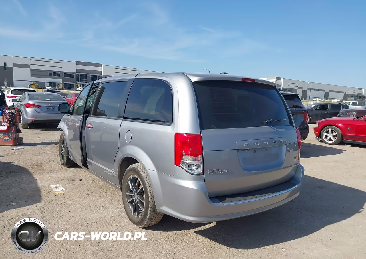 2019 Dodge Grand Caravan Gt VIN:2C4RDGEG4KR658813 - 3