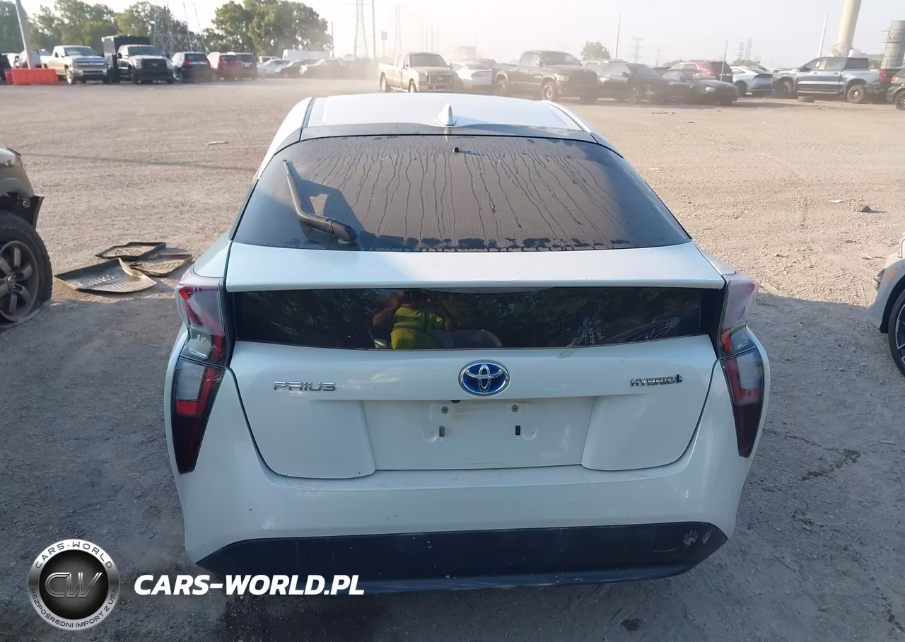 2016 Toyota Prius Two VIN:JTDKBRFU8G3519615 - 15