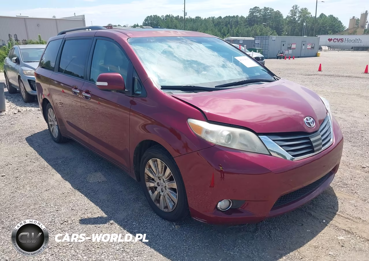 2014 Toyota Sienna Limited V6 7 Passenger