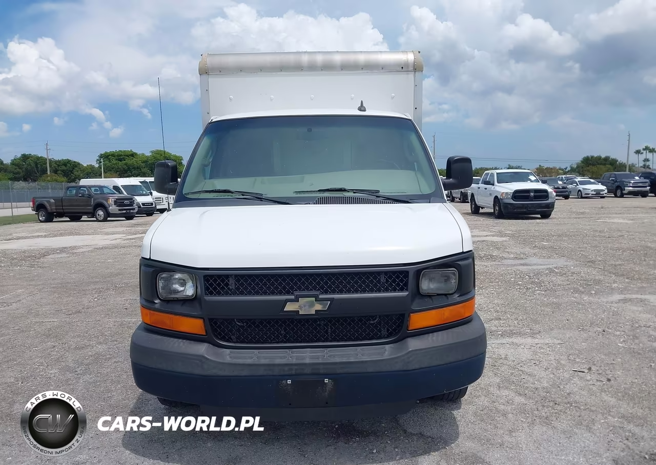 2016 Chevrolet Express Cutaway 3500 VIN:1GB0GRFG5G1309167 - 12
