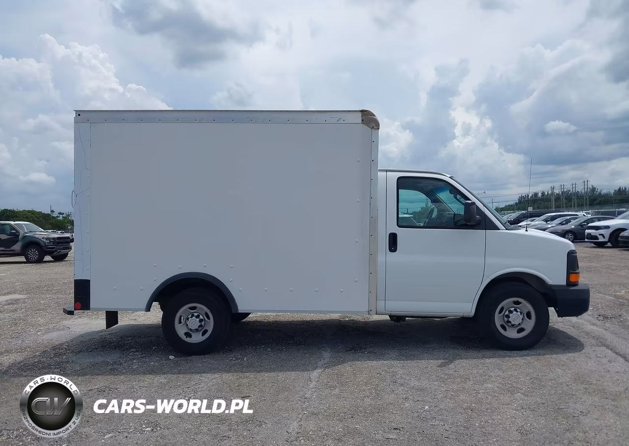 2016 Chevrolet Express Cutaway 3500 VIN:1GB0GRFG5G1309167 - 13