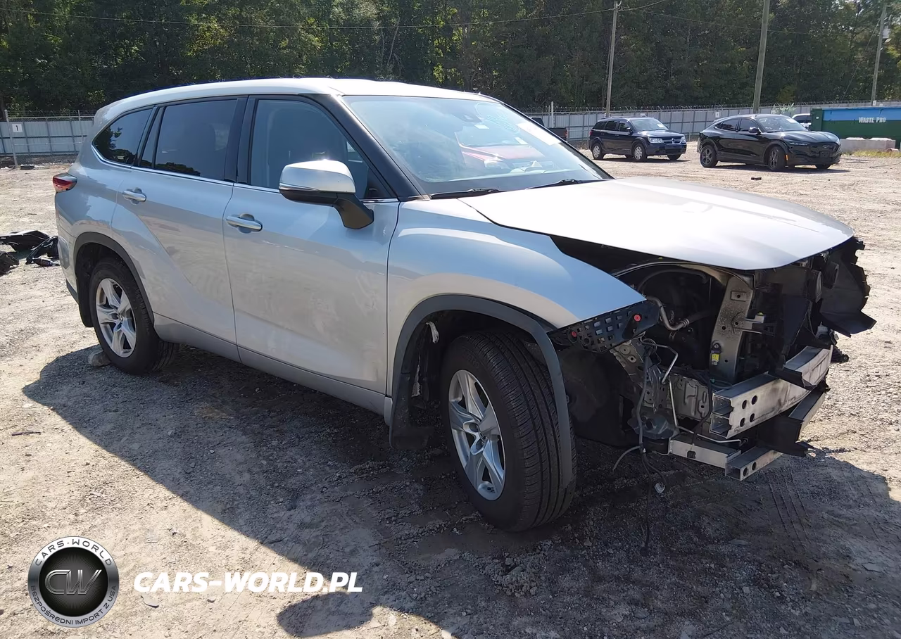 2022 Toyota Highlander L