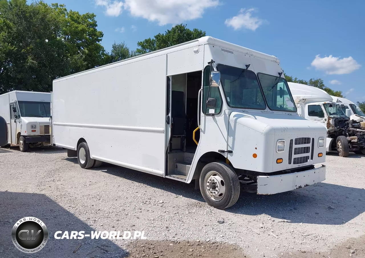 2015 Ford F-59 Commercial Stripped