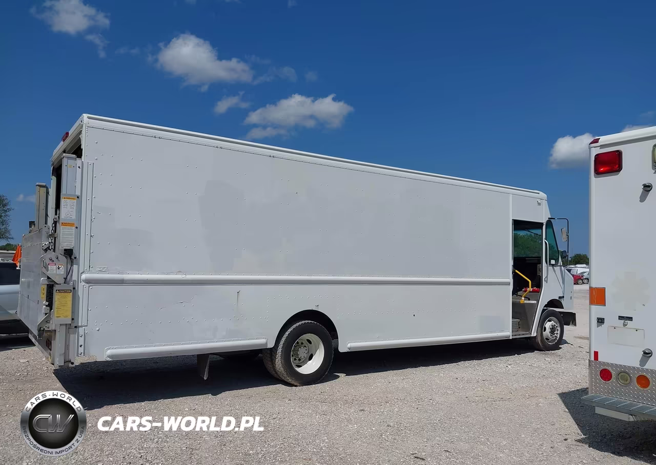 2015 Ford F-59 Commercial Stripped VIN:1F66F5KY4F0A04668 - 14