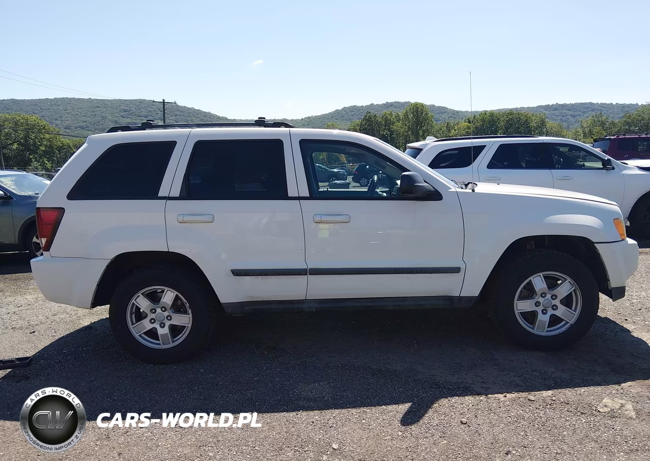 2007 Jeep Grand Cherokee Laredo-Columbia-Freedom VIN:1J8GR48K57C615498 - 13
